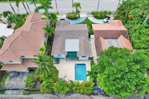 Casa en venta en Hollywood, Florida, 4 dormitorios, 184.23 m2 № 2065340 - foto 4