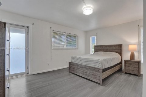 Casa en venta en Hollywood, Florida, 4 dormitorios, 184.23 m2 № 2065340 - foto 30