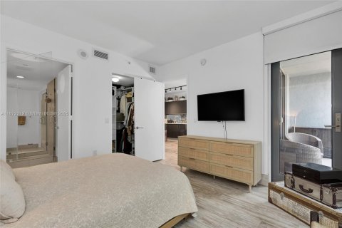 Condominio en venta en Miami, Florida, 1 dormitorio, 66.8 m2 № 1980545 - foto 21