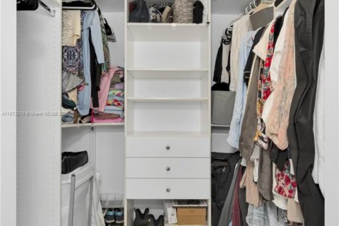 Condominio en venta en Miami, Florida, 1 dormitorio, 66.8 m2 № 1980545 - foto 16