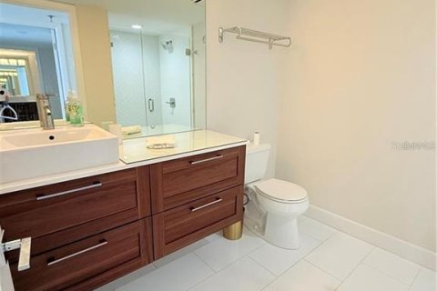 Снять в аренду кондоминиум в Тампа, Флорида 4 комнаты, 185.43м2, № 2092069 - фото 22