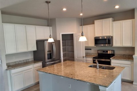 Casa en venta en Kissimmee, Florida, 5 dormitorios, 287.25 m2 № 2157532 - foto 7