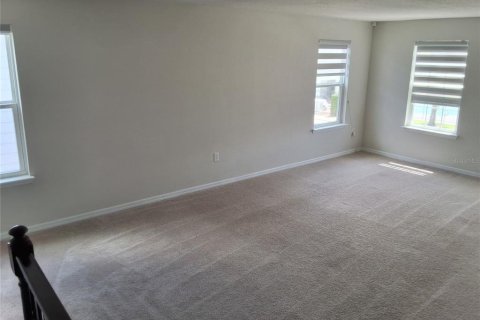 Casa en venta en Kissimmee, Florida, 5 dormitorios, 287.25 m2 № 2157532 - foto 14