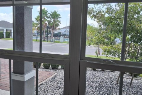 Casa en venta en Kissimmee, Florida, 5 dormitorios, 287.25 m2 № 2157532 - foto 3