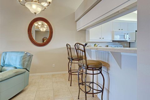 Купить кондоминиум в Венеция, Флорида 7 комнат, 118.91м2, № 1827957 - фото 12