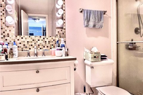 Copropriété à vendre à Hallandale Beach, Floride: 2 chambres, 130.06 m2 № 2090453 - photo 14