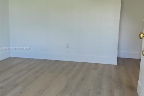 Condo in Miami, Florida, 1 bedroom  № 2170520 - photo 4