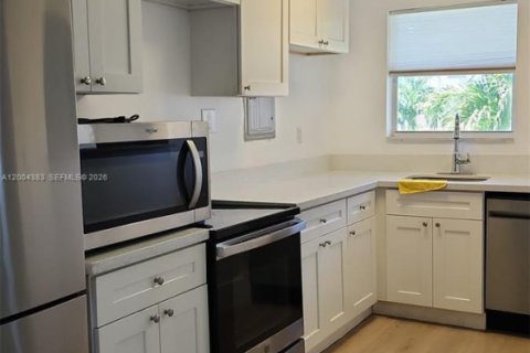 Condominio en Miami, Florida, 1 dormitorio № 2170520