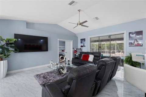 Casa en venta en Spring Hill, Florida, 3 dormitorios, 163.32 m2 № 2386515 - foto 6