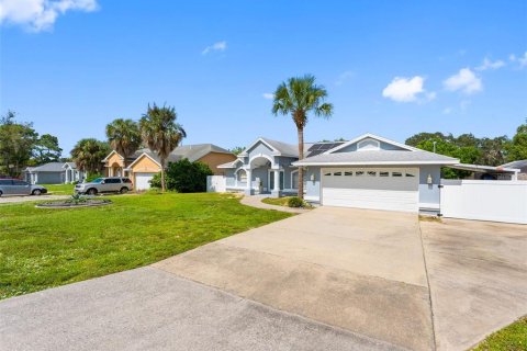 Casa en venta en Spring Hill, Florida, 3 dormitorios, 163.32 m2 № 2386515 - foto 3