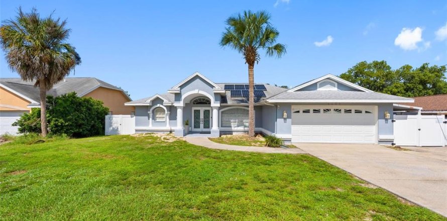 Casa en Spring Hill, Florida 3 dormitorios, 163.32 m2 № 2386515