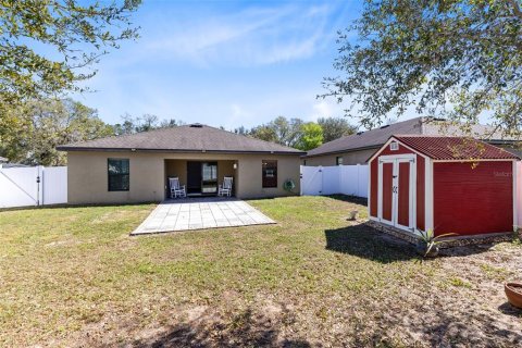 House in Tavares, Florida 3 bedrooms, 137.77 sq.m. № 1530035 - photo 25