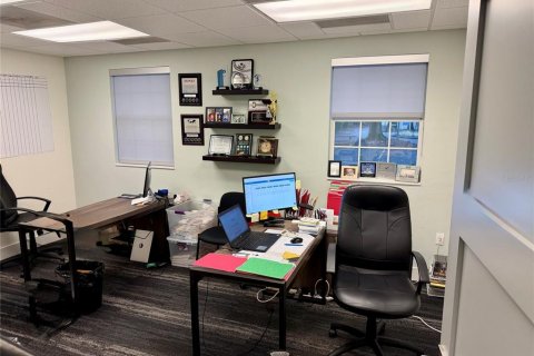 Immobilier commercial à louer à Gainesville, Floride: 444.54 m2 № 2407142 - photo 13