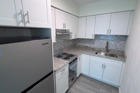 Copropriété à louer à Oakland Park, Floride: 1 chambre, 54.63 m2 № 2414654 - photo 2