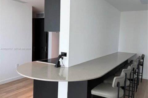 Copropriété à vendre à Miami, Floride: 2 chambres, 101.54 m2 № 2257089 - photo 7