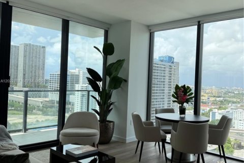 Copropriété à vendre à Miami, Floride: 2 chambres, 101.54 m2 № 2257089 - photo 17