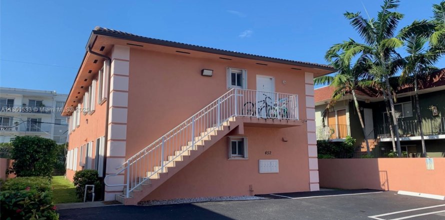 Villa ou maison à Miami, Floride 1 chambre, 69.68 m2 № 1889453