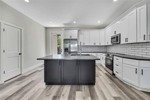 Купить виллу или дом в Тампа, Флорида 4 комнаты, 158.12м2, № 1515118 - фото 4