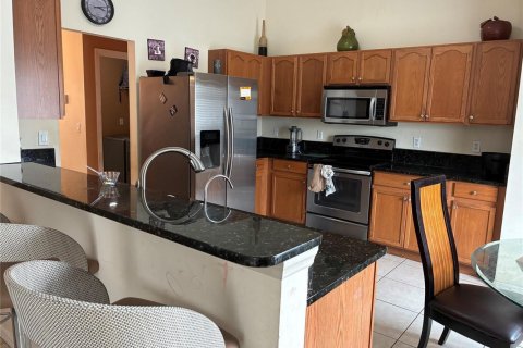 House in Port St. Lucie, Florida 4 bedrooms, 162.58 sq.m. № 2083244
