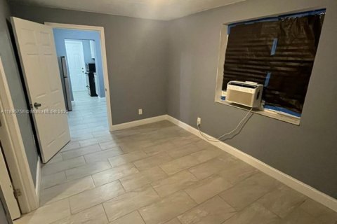Villa ou maison à vendre à Florida City, Floride: 2 chambres, 44.59 m2 № 1950011 - photo 2