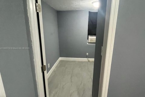 Villa ou maison à vendre à Florida City, Floride: 2 chambres, 44.59 m2 № 1950011 - photo 6