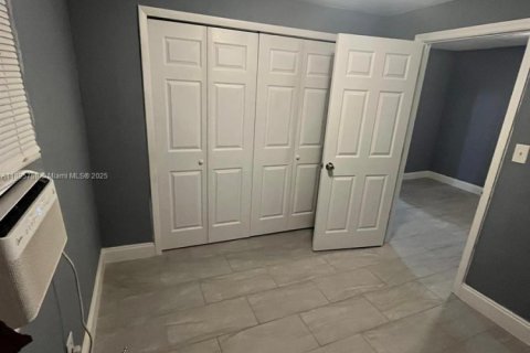 Villa ou maison à vendre à Florida City, Floride: 2 chambres, 44.59 m2 № 1950011 - photo 4