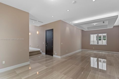 Villa ou maison à vendre à Doral, Floride: 5 chambres, 335.93 m2 № 2004751 - photo 15