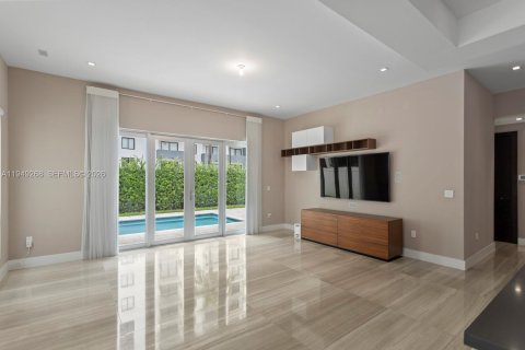 Villa ou maison à vendre à Doral, Floride: 5 chambres, 335.93 m2 № 2004751 - photo 28