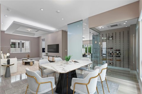 Villa ou maison à vendre à Doral, Floride: 5 chambres, 335.93 m2 № 2004751 - photo 7