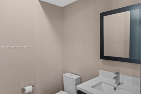 Villa ou maison à vendre à Doral, Floride: 5 chambres, 335.93 m2 № 2004751 - photo 5