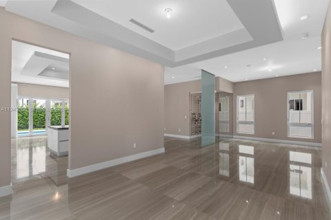 Villa ou maison à vendre à Doral, Floride: 5 chambres, 335.93 m2 № 2004751 - photo 8