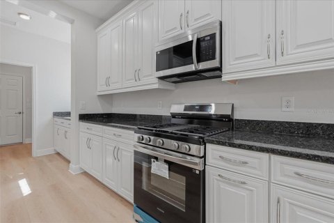 Villa ou maison à vendre à Apollo Beach, Floride: 3 chambres, 184.78 m2 № 2429172 - photo 18