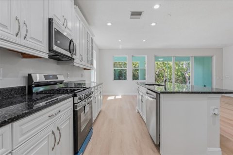 Villa ou maison à vendre à Apollo Beach, Floride: 3 chambres, 184.78 m2 № 2429172 - photo 20