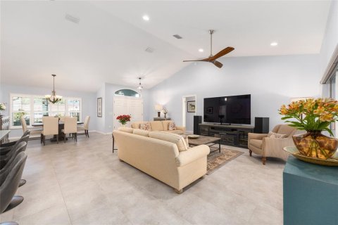 House in Ocala, Florida 3 bedrooms, 196.21 sq.m. № 1893606 - photo 6