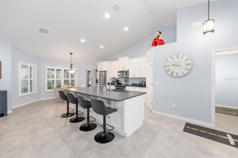 House in Ocala, Florida 3 bedrooms, 196.21 sq.m. № 1893606 - photo 12