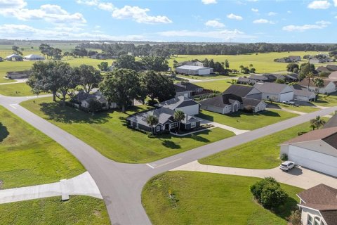 House in Ocala, Florida 3 bedrooms, 196.21 sq.m. № 1893606 - photo 3