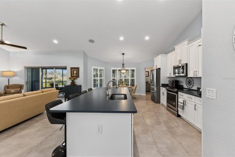 House in Ocala, Florida 3 bedrooms, 196.21 sq.m. № 1893606 - photo 13