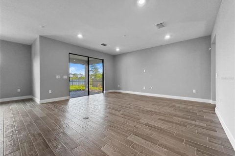 House in Bradenton, Florida 5 bedrooms, 245.08 sq.m. № 1806663 - photo 8