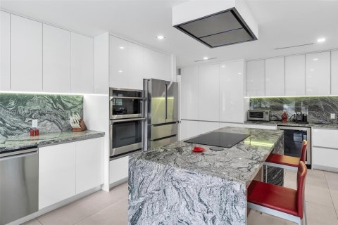 Villa ou maison à vendre à Miami Shores, Floride: 4 chambres, 238.85 m2 № 2015901 - photo 10