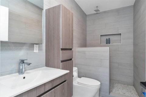 Villa ou maison à vendre à Miami Shores, Floride: 4 chambres, 238.85 m2 № 2015901 - photo 24