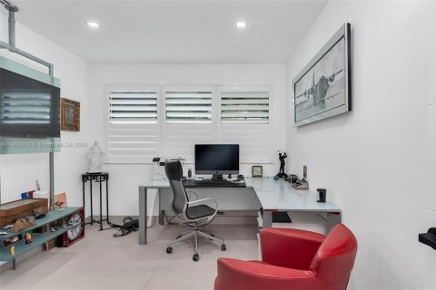 Villa ou maison à vendre à Miami Shores, Floride: 4 chambres, 238.85 m2 № 2015901 - photo 22