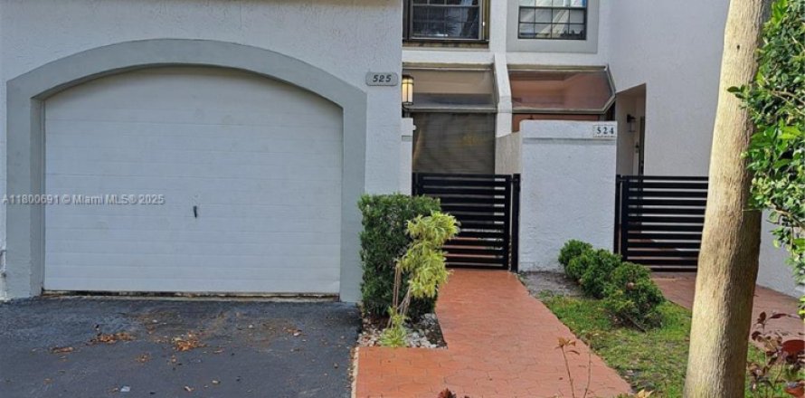 Touwnhouse à Aventura, Floride 3 chambres, 160.07 m2 № 1689070