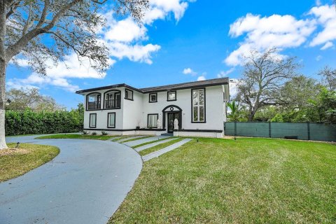 Casa en alquiler en Pinecrest, Florida, 5 dormitorios, 382.66 m2 № 1858969 - foto 9