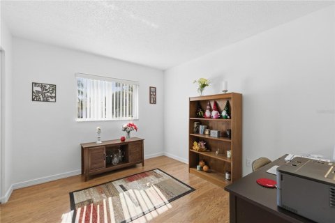 Купить виллу или дом в Саммерфилд, Флорида 6 комнат, 93.65м2, № 2195715 - фото 15
