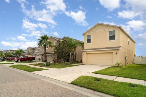 House in Ruskin, Florida 3 bedrooms, 227.8 sq.m. № 1833319 - photo 2