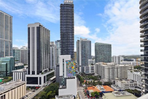 Condo in Miami, Florida, 3 bedrooms  № 1922831 - photo 21