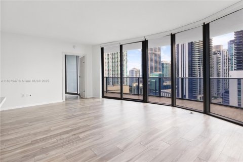 Condo in Miami, Florida, 3 bedrooms  № 1922831 - photo 14
