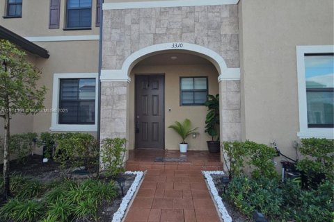 Casa en Hialeah, Florida 3 dormitorios, 137.77 m2 № 1969872