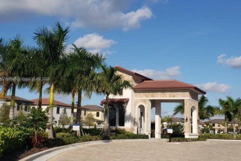 Casa en alquiler en Hialeah, Florida, 3 dormitorios, 137.77 m2 № 1969872 - foto 4