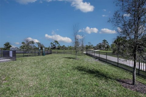 House in Venice, Florida 2 bedrooms, 213.3 sq.m. № 1519414 - photo 17
